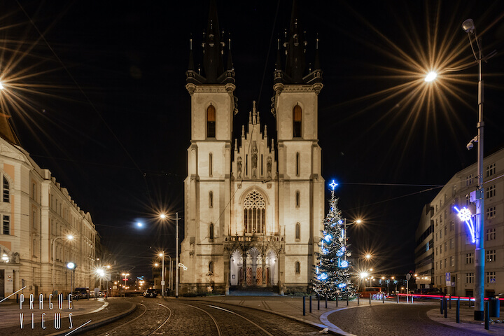 prague christmas tree strossmayer square