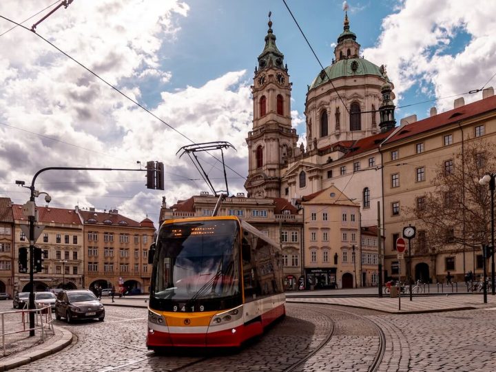 Must-Have Apps for Prague: Navigate, Eat & Explore Like a Local 2025