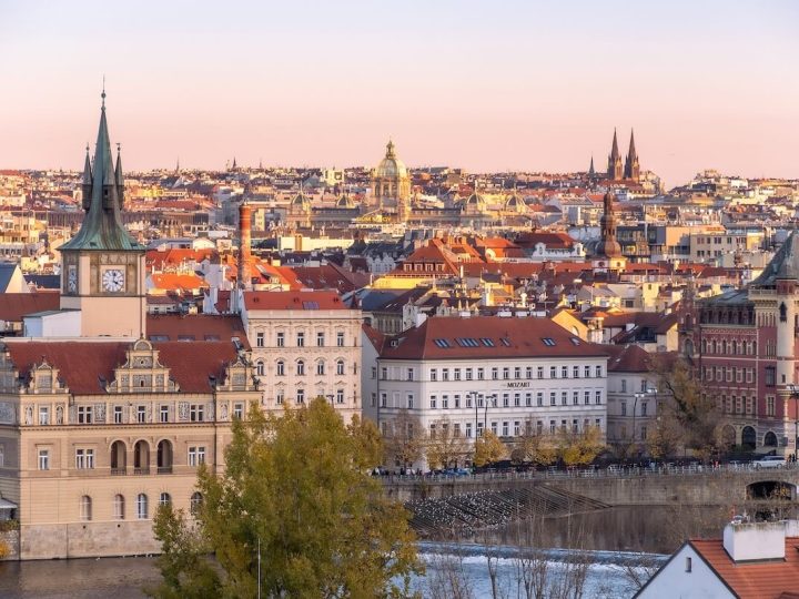 Best Ways to Travel Between Prague and Munich: Complete Guide 2025